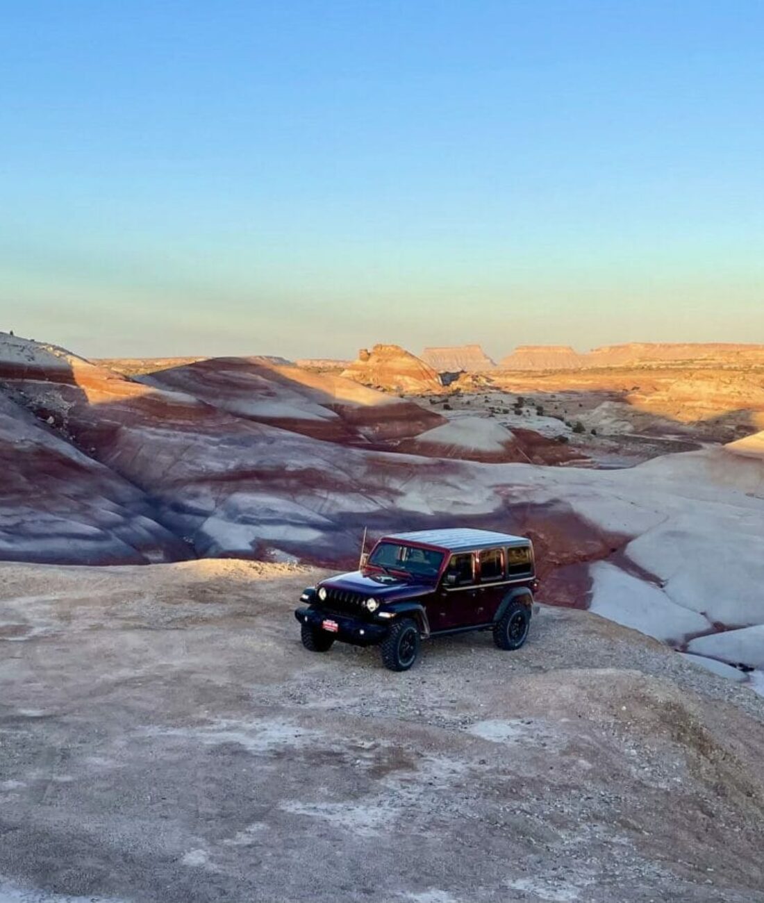 sunset bentonite hillls jeep tour capitol reef utah guide adventure torrey